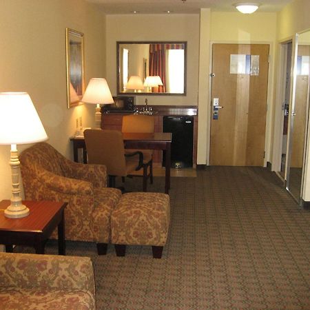 Hampton Inn Canton Ngoại thất bức ảnh