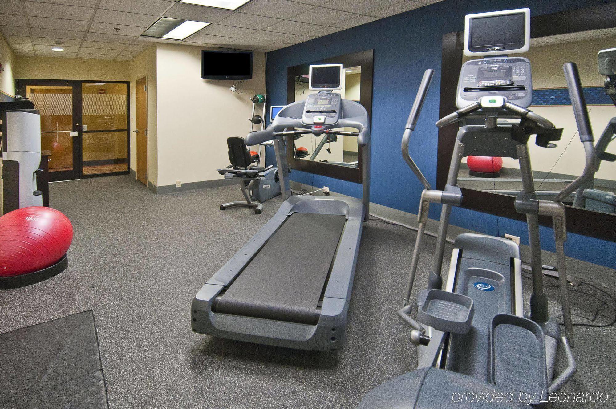 Hampton Inn Canton Ngoại thất bức ảnh